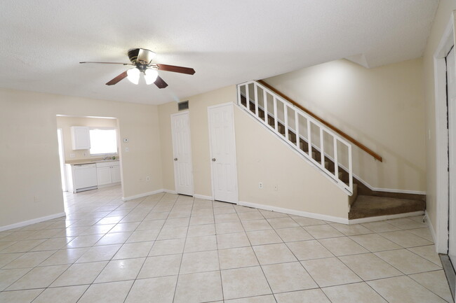 2016 S 10th St in Fort Pierce, FL - Building Photo - Building Photo