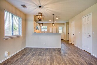 8216 Alum Rock Dr in Austin, TX - Building Photo - Building Photo