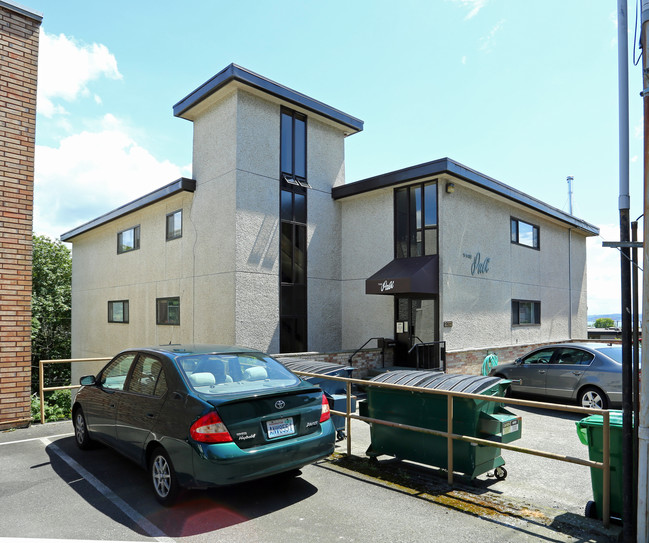 The Pali Apartment in Seattle, WA - Building Photo - Building Photo