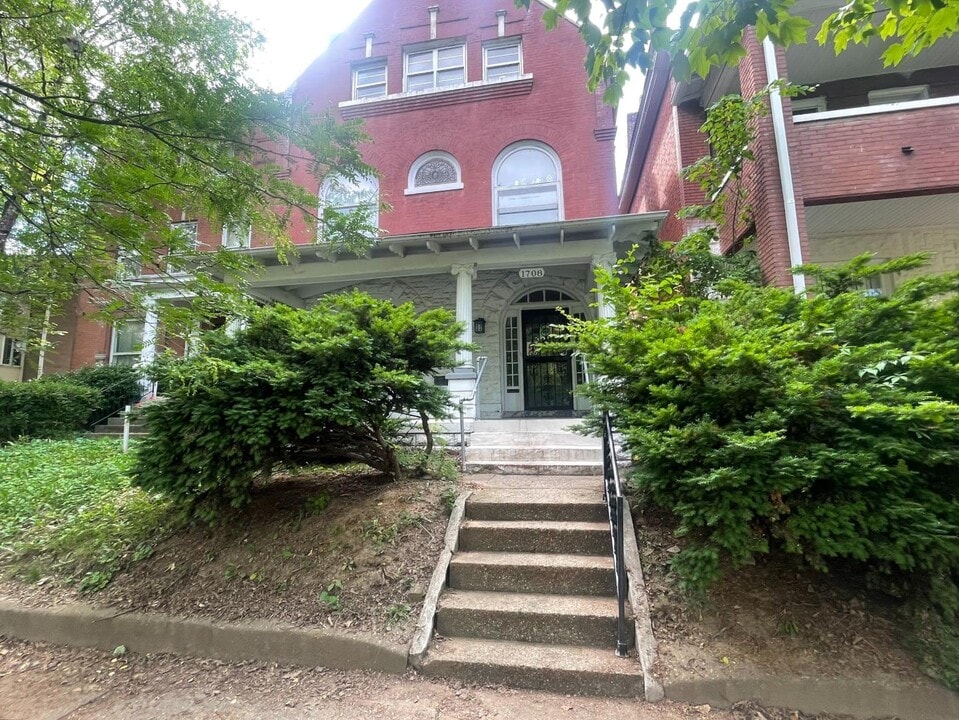 1708 S 2nd St in Louisville, KY - Foto de edificio