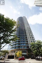 80 Absolute Ave in Mississauga, ON - Building Photo