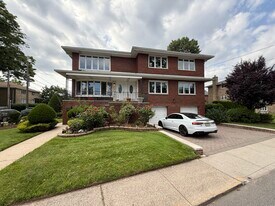 2357 Linwood Ave, Unit G in Fort Lee, NJ - Building Photo