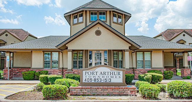 Port Arthur Townhomes in Port Arthur, TX - Building Photo - Building Photo