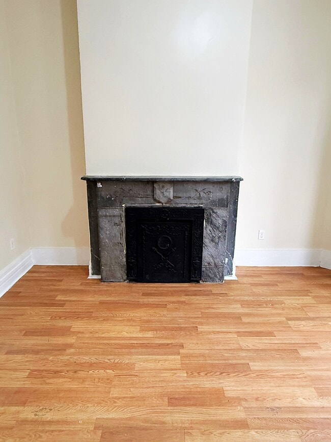 123 Highland Ave, Unit 123 Highland 1st Fl