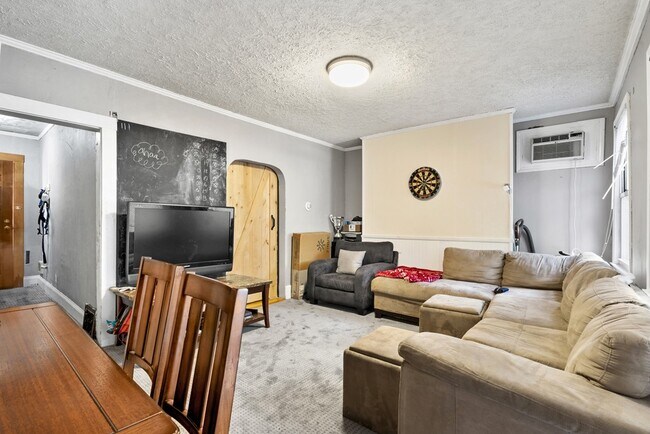property at 7 Grimes St