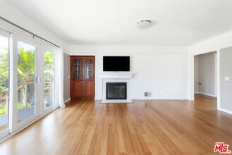 150 Anita Dr in Pasadena, CA - Building Photo - Building Photo