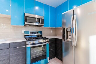148 S Madison Ave in Los Angeles, CA - Building Photo - Building Photo