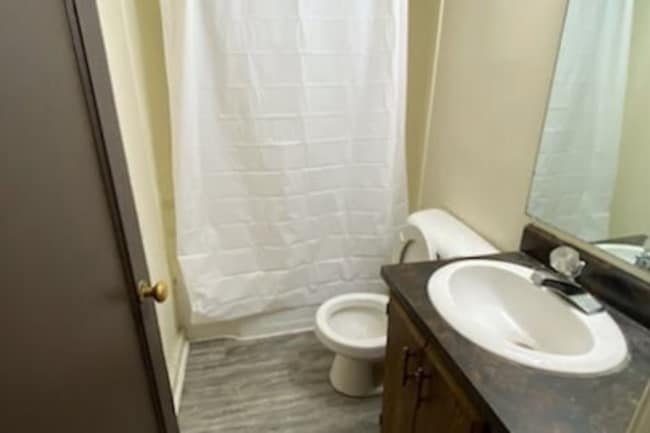 3220 N 26th St in Sheboygan, WI - Foto de edificio - Building Photo