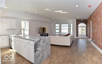 829 N Pennsylvania St in Indianapolis, IN - Building Photo - Building Photo