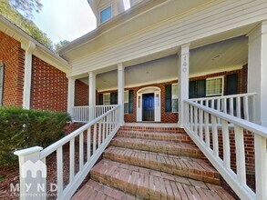 140 Sylvan Way in Zebulon, NC - Building Photo - Building Photo