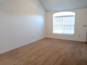 2416-2418-2418 Calder Ct in Columbia, MO - Building Photo - Building Photo