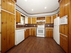 16100 State Rte 26 in Glencoe, CA - Building Photo - Building Photo