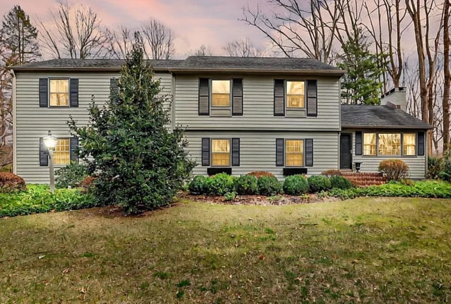 property at 661 Mt Lucas Rd