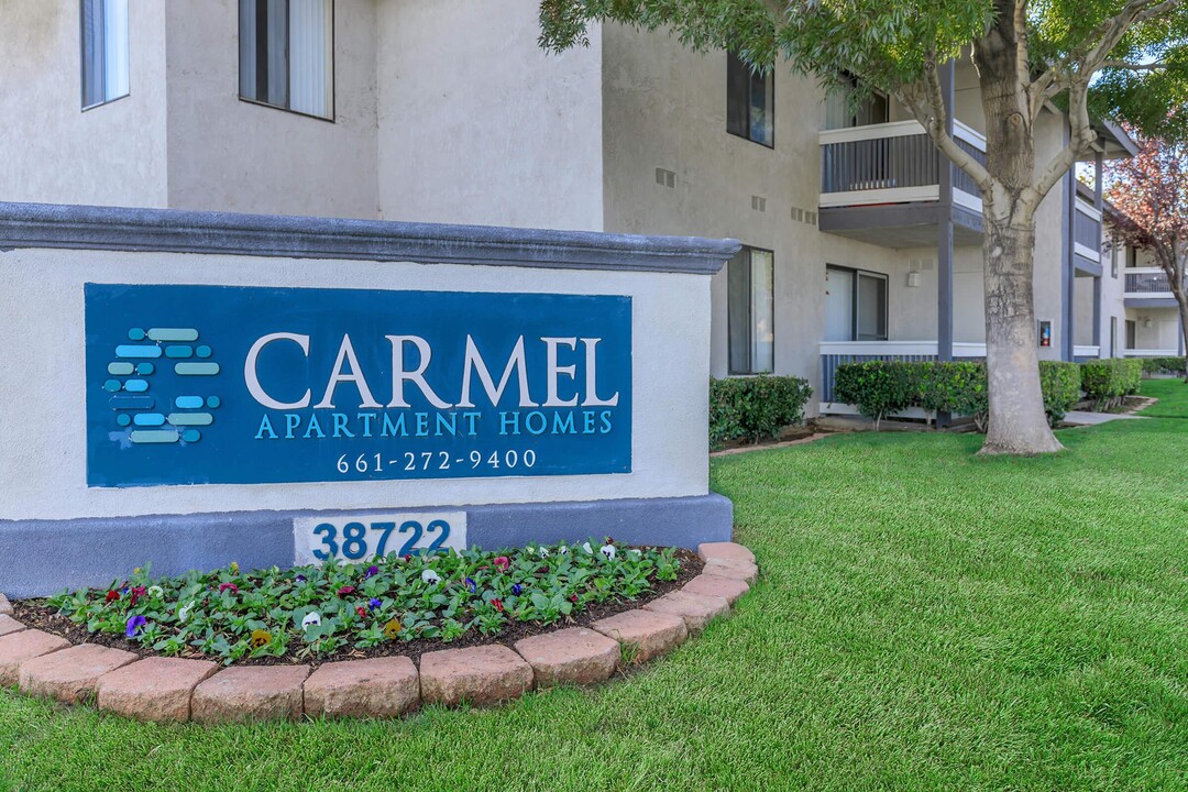 Carmel Apartments in Palmdale, CA - Building Photo