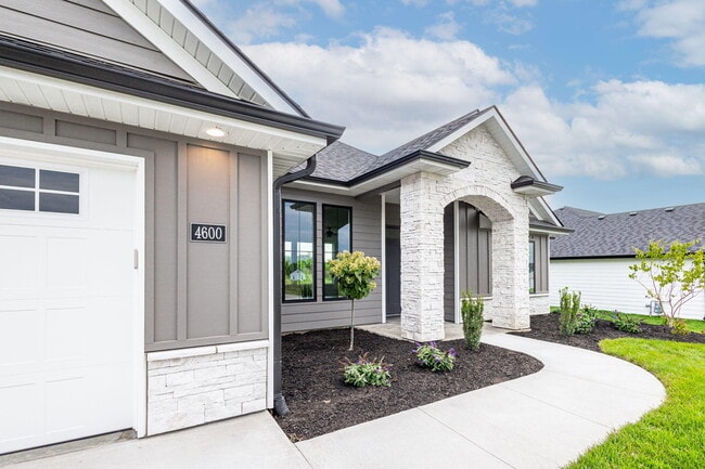 4600 Chambers Bay Dr in Columbia, MO - Building Photo - Building Photo