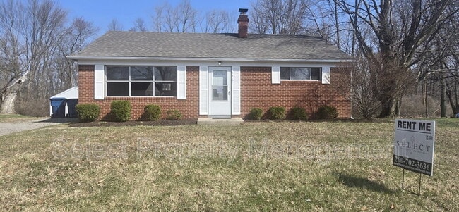 property at 536 Royalton Dr