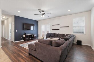 213 Sambar Dr in Buda, TX - Building Photo - Building Photo