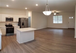 1151 Pontiac Cir in Austell, GA - Building Photo - Building Photo