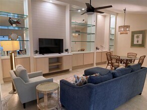 101 Silverleaf Oak Ct in Palm Beach Gardens, FL - Building Photo - Building Photo