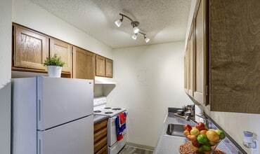 Spyglass Creek in Denver, CO - Building Photo - Building Photo