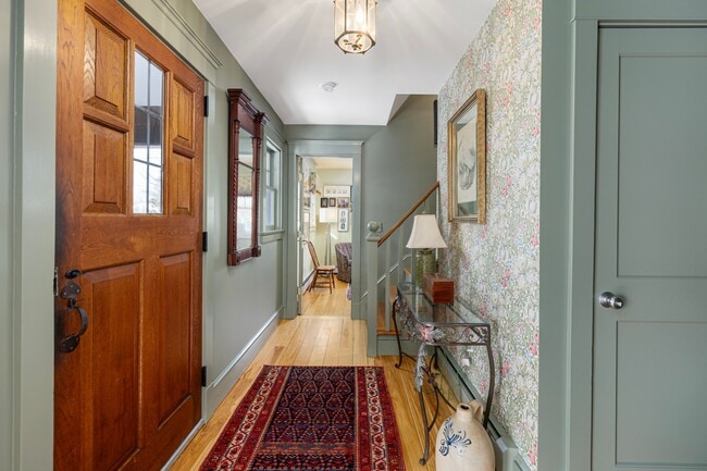 68 Sachuest Way in Middletown, RI - Foto de edificio - Building Photo