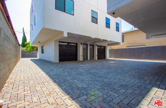 2206 Hauser Blvd in Los Angeles, CA - Building Photo - Building Photo