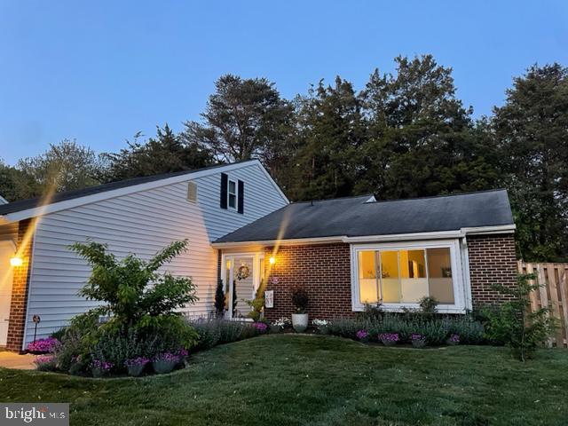 236 E Juniper Ave in Sterling, VA - Building Photo