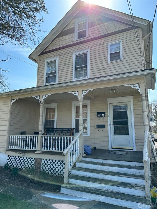 150 Buckelew Ave in Jamesburg, NJ - Building Photo