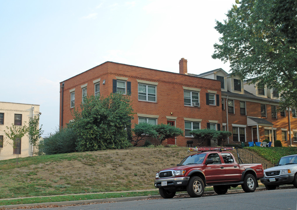 919 Green St in Alexandria, VA - Building Photo