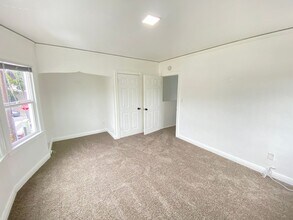 2347-2351 82nd Ave in Oakland, CA - Building Photo - Building Photo