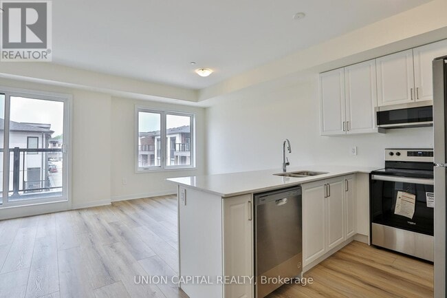 property at 1695 Dersan St