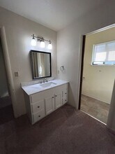 7035 Riverside Blvd in Sacramento, CA - Building Photo - Building Photo