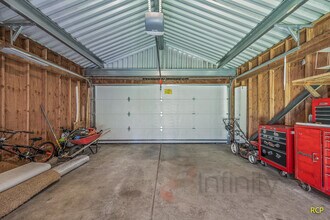 6997 Northeast Birch Street in Hillsboro, OR - Building Photo - Building Photo