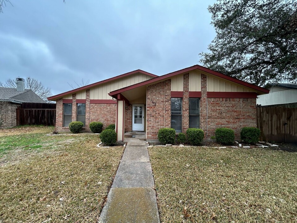 6118 Big Bend Dr in Mesquite, TX - Foto de edificio