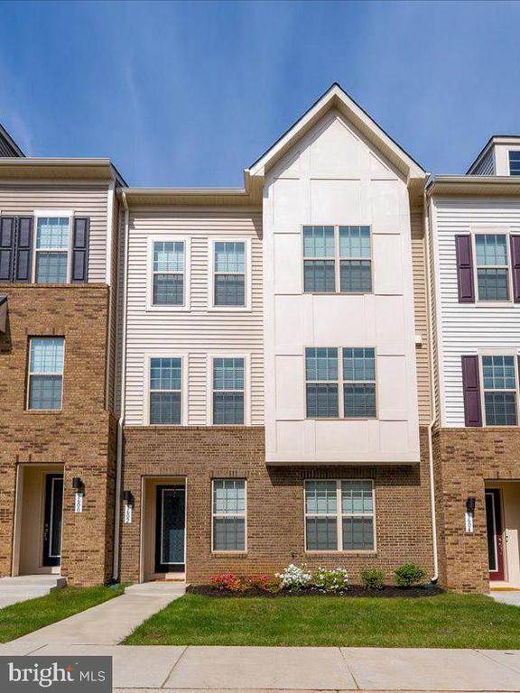 property at 1602 Field Sparrow Ter NE