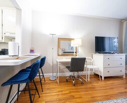 328 E 74th St, Unit SI ID1031979P in New York, NY - Building Photo