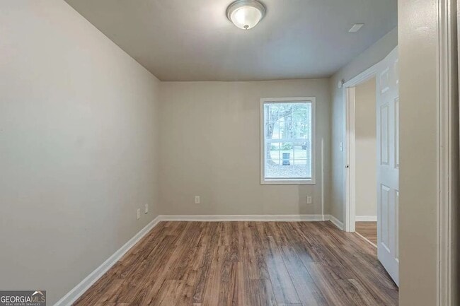 3140 Delowe Dr in East Point, GA - Building Photo - Building Photo