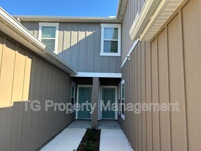 9179 Stony Brk Rd in Jacksonville, FL - Building Photo - Building Photo