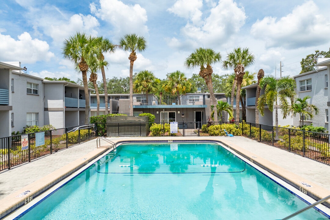 Azure East in Tampa, FL - Foto de edificio