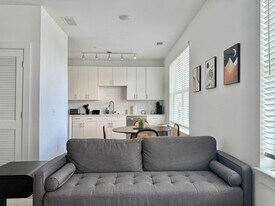 542 Boulevard NE in Atlanta, GA - Building Photo