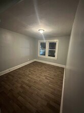 478 S Main St, Unit #3 in New Britain, CT - Building Photo - Building Photo