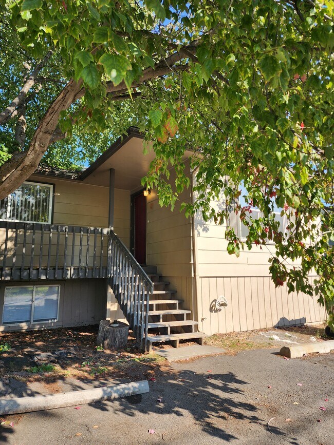 116 E Spence St Rentals in Medical Lake, WA