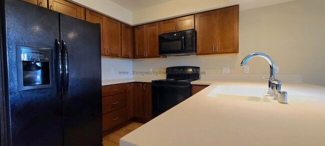 property at 210 S Cottonwood Rd