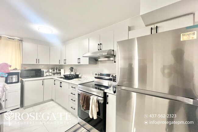 22 Ian Ormston Dr in Kitchener, ON - Building Photo - Building Photo