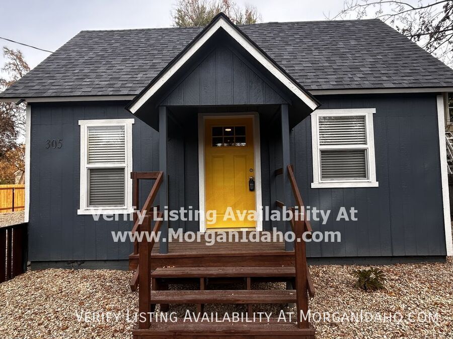 305 E Teena St in Garden City, ID - Building Photo