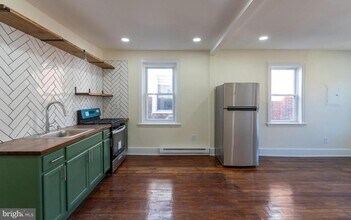 5003 Pine St, Unit 3RD FL in Philadelphia, PA - Building Photo - Building Photo