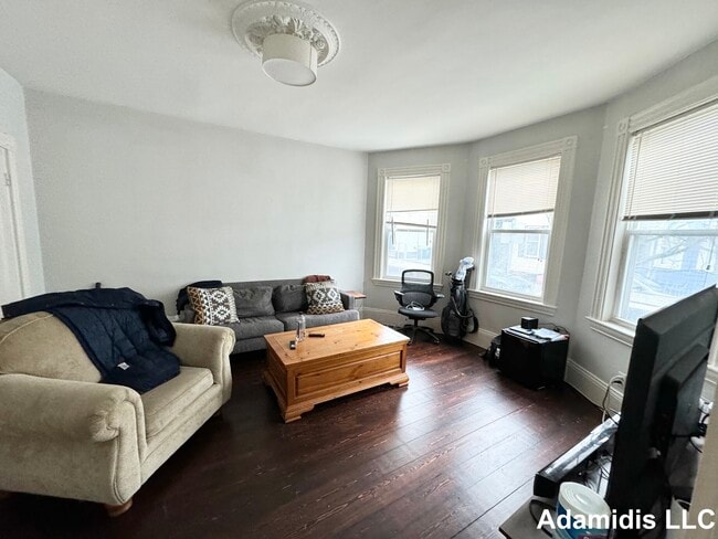 32 Rawson St, Unit 1
