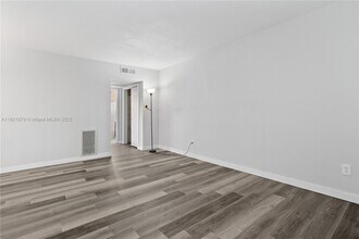 1420 Atlantic Shores Blvd in Hallandale Beach, FL - Building Photo - Building Photo