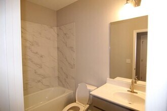 501 Stagecoach Bnd SE in Smyrna, GA - Foto de edificio - Building Photo