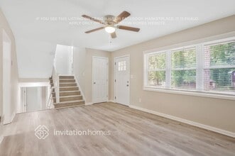 2805 Cherry Laurel Ln SW in Atlanta, GA - Building Photo - Building Photo